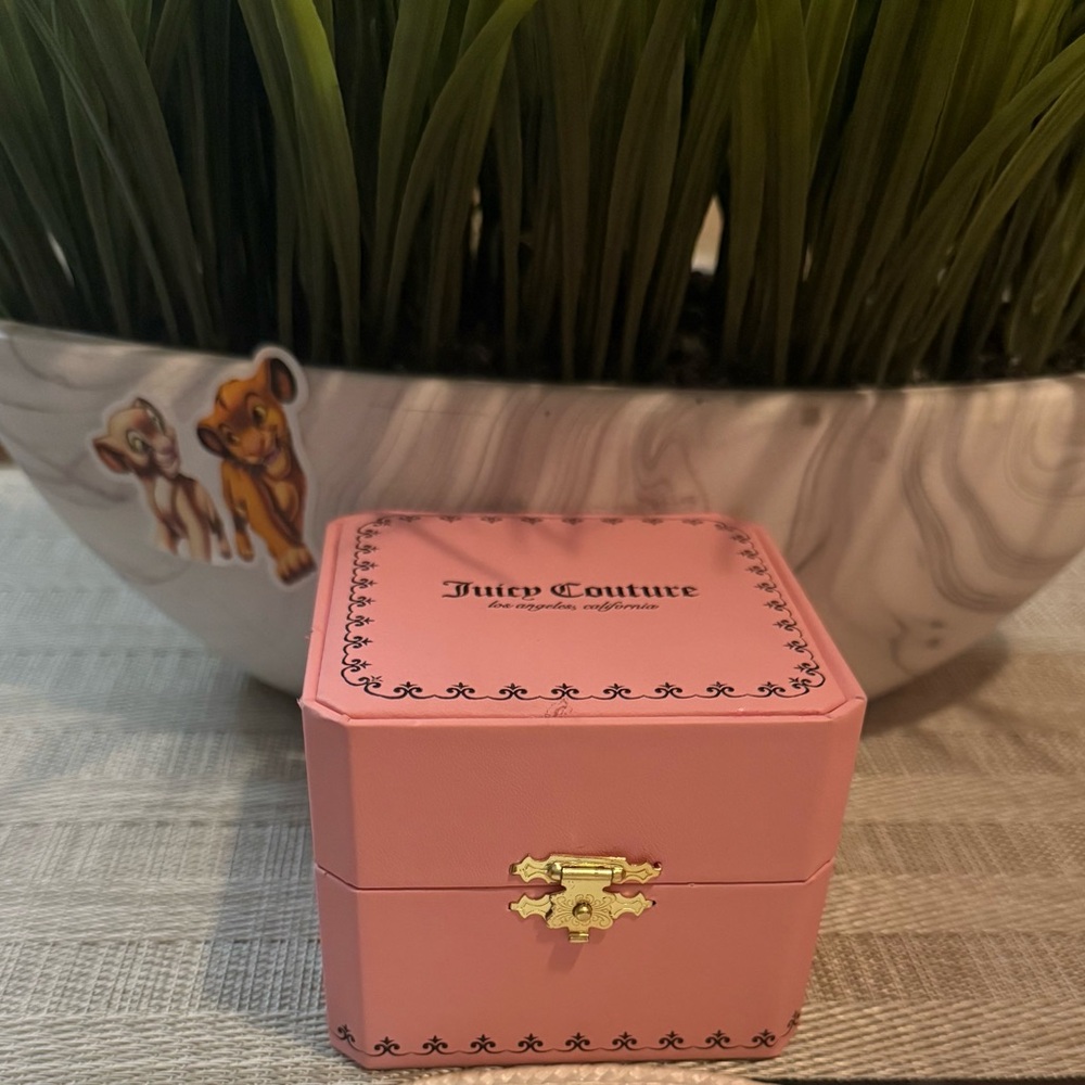 Juicy Couture Pink and Black Luxury Watch - Picture 4 of 6
